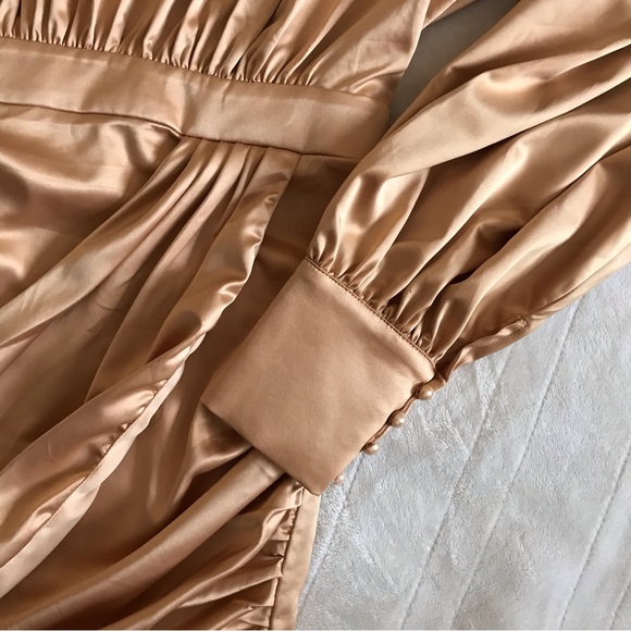 5 for $25! 💕 Mock Golden Neck Lantern Sleeve Ruched Dress ❤️‍🔥 - Picture 4 of 13